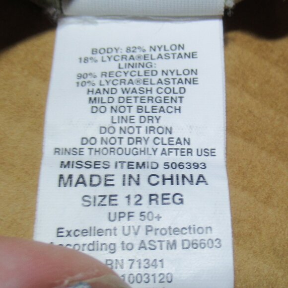 L.L.Bean Palm Leaf Print One-Piece Swimsuit | Size 12 Regular | UPF 50+ - Picture 8 of 9